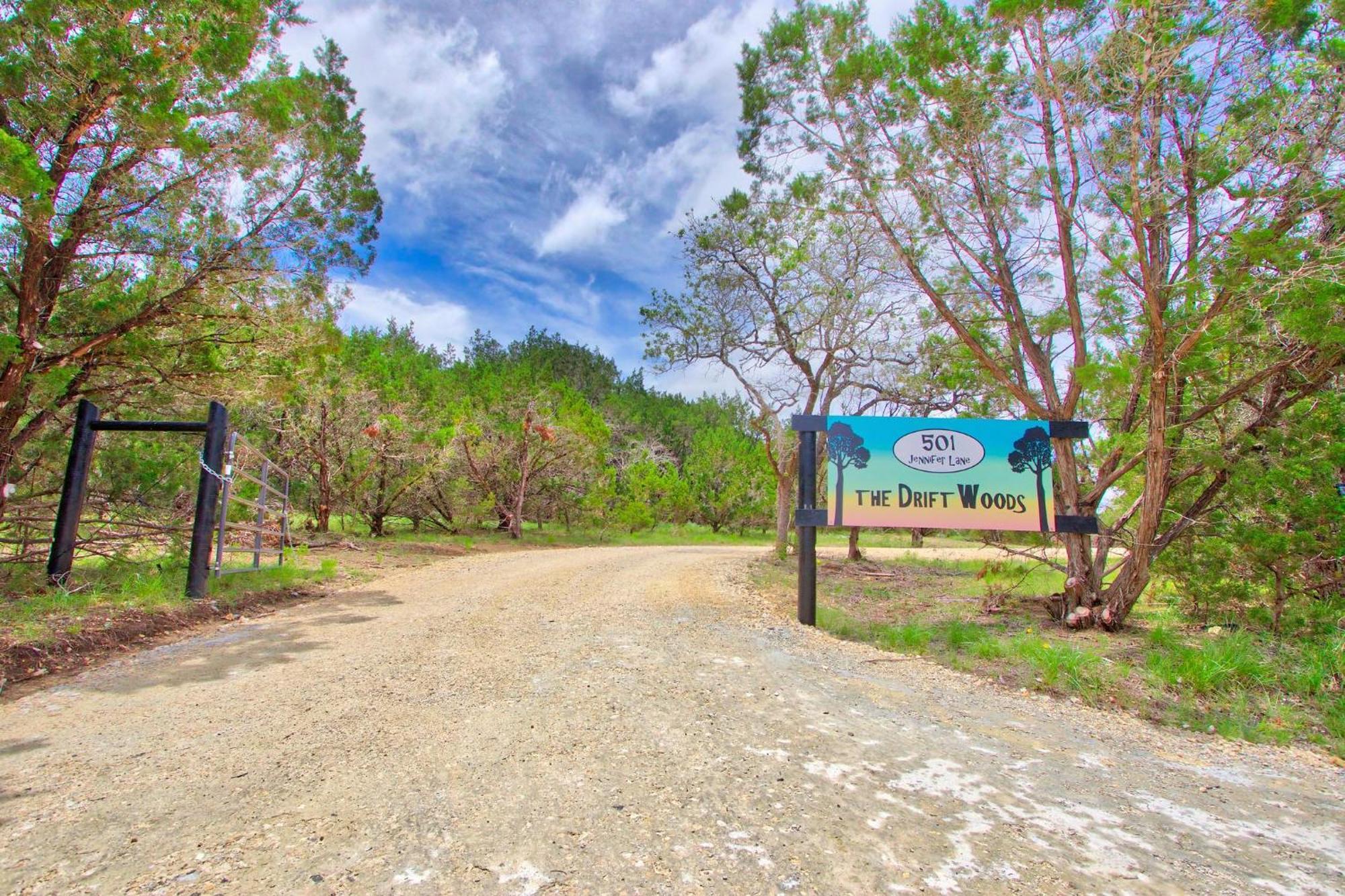 The Driftwoods - Yellow House ภายนอก รูปภาพ